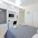 Aurum ゲストハウス 4*